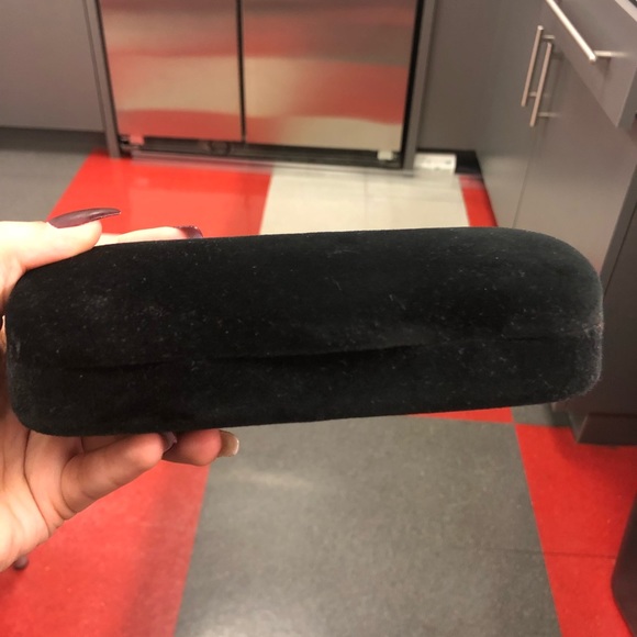 Gucci Sunglasses - Picture 5 of 8